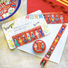 Rouleau de Washi Tape avec pour motifs des Tenues Folkloriques - En pratique