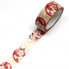Rouleau de Washi Tape avec pour motifs des fleurs de sakura Japonais. Déroulé.